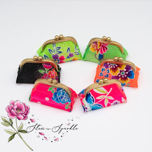 (Vintage Fabric) Random Clasp Style Ornaments